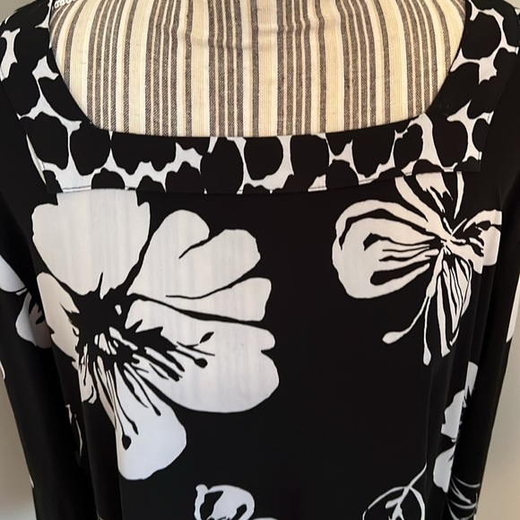 Alfred Dunner Floral Top Size Large - Picture 2 of 6